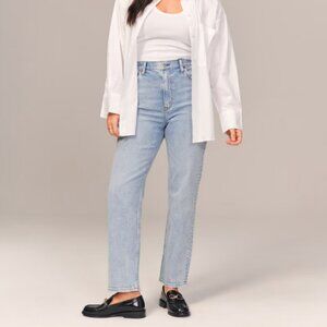A&F Curve Love Ultra High Rise Ankle Straight Jean